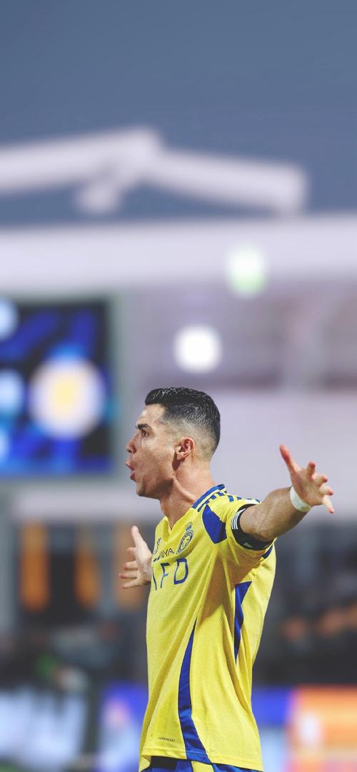 补强后防！曝曼联盯上德甲1米96巨塔