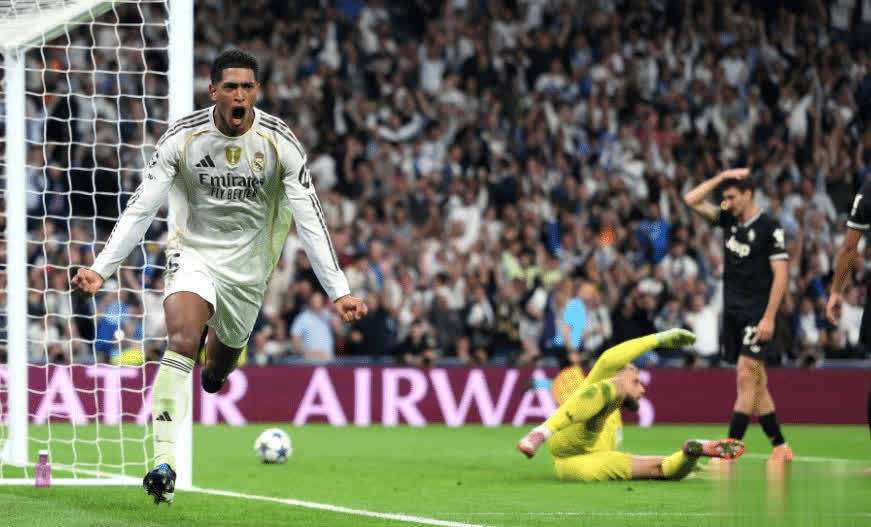 火箭两笔引援彻底失败了！卡佩拉顶不住内线，DFS攻守毫无效果！