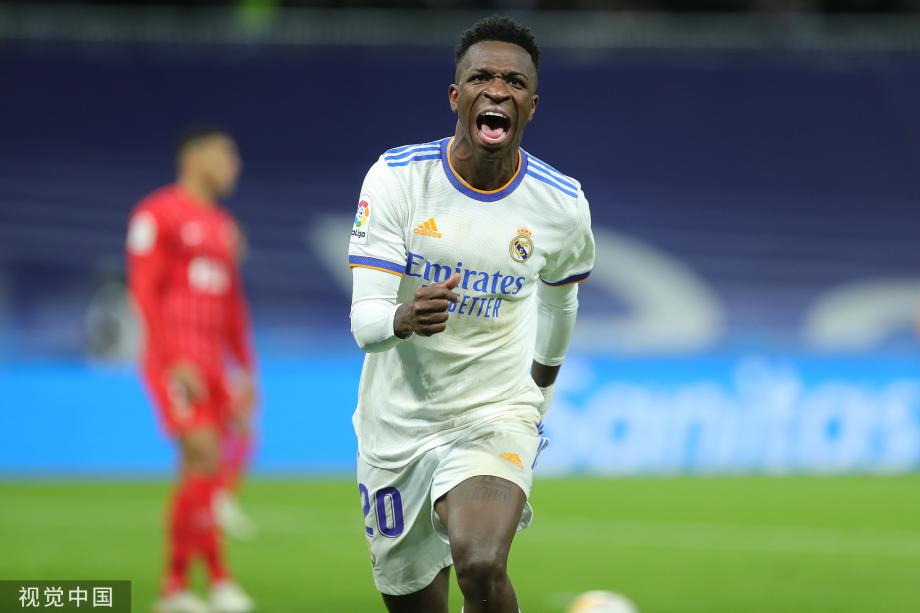 火箭110-105击败森林狼 球员评价：2人优秀，7人及格，戴维森低迷