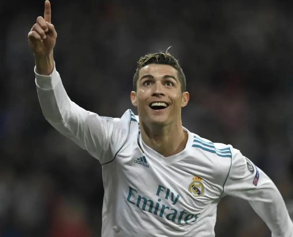 正式签约！裁掉他2个月又请他回来！公牛后卫线无人可用