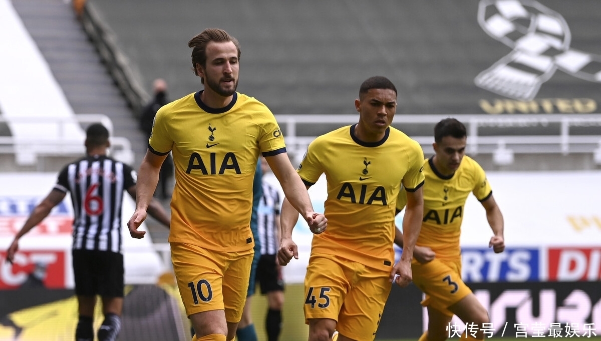 曼联2-2倒数第2！3连平跌英超第7 新帅无缘开门红 8500万新援双响